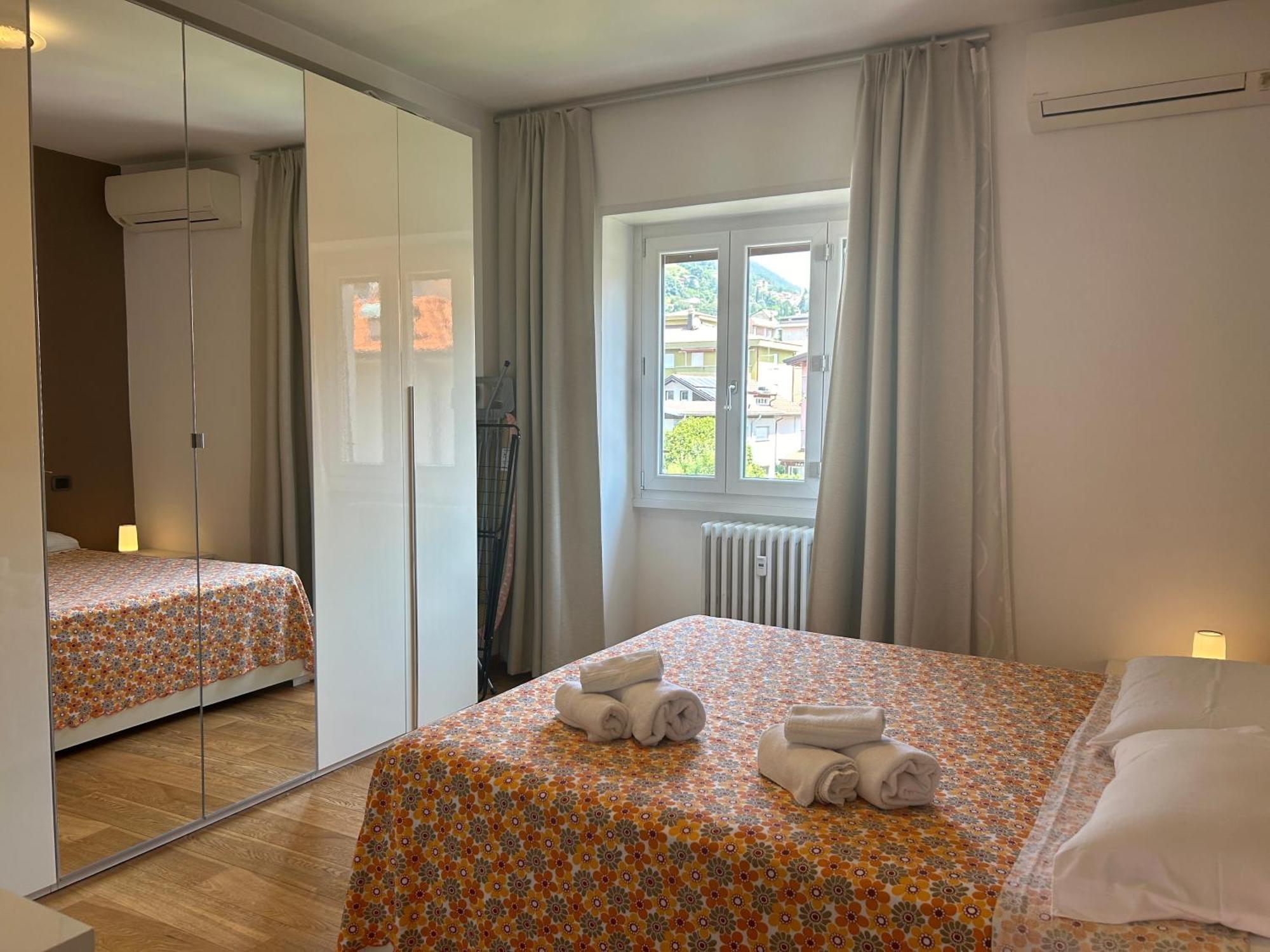 Comfortable Apartment In The Heart Of Лекко Экстерьер фото