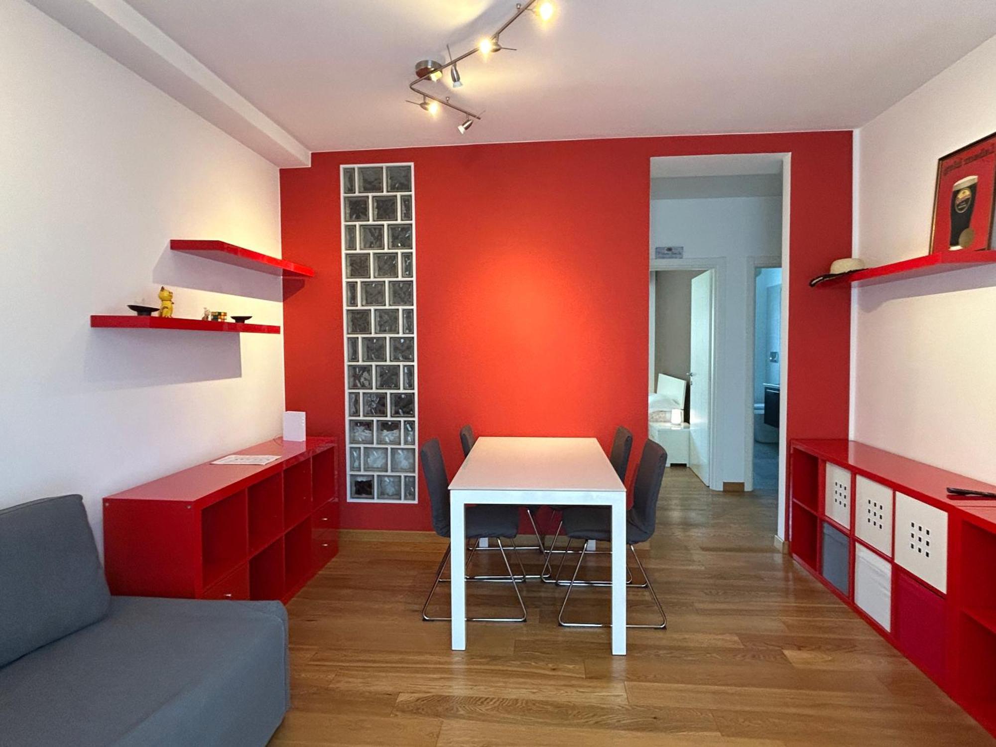 Comfortable Apartment In The Heart Of Лекко Экстерьер фото