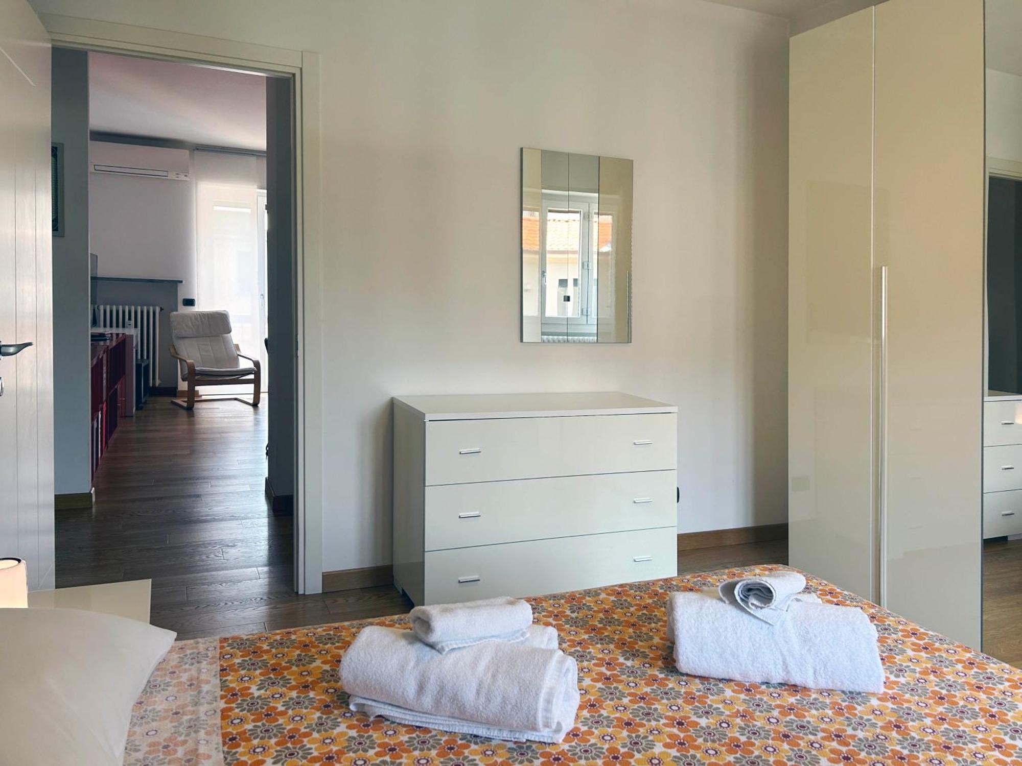 Comfortable Apartment In The Heart Of Лекко Экстерьер фото